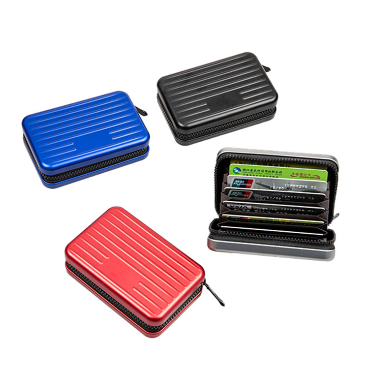 Zakaj izbrati aluminijasto denarnico za kartice z zadrgo za vsakodnevno varnost in stil?